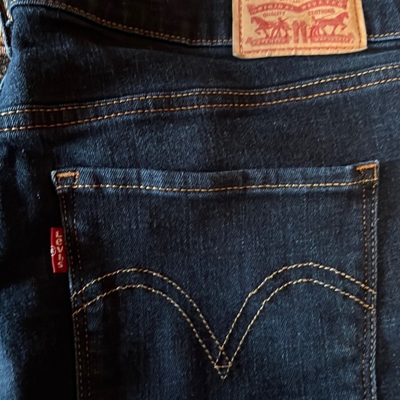 Levi’s Women’s Jeans - Picture 5 of 5